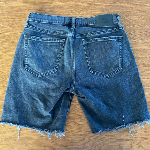 Abercrombie & Fitch Relaxed Denim Shorts - Ripped Black Wash - Picture 2 of 6